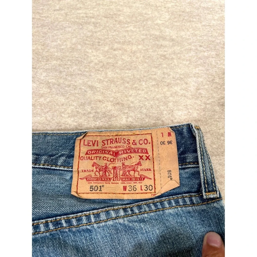 Levis 501 Original Fit Jeans Mens 36x30 Blue Denim Cotton Straight Leg High Rise